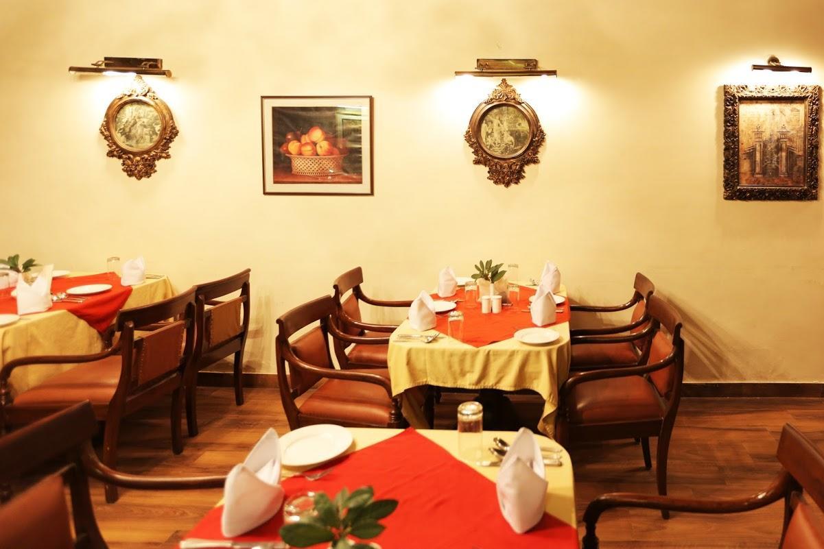 Welcomheritage Windsor Lodge Ranikhet Exterior photo