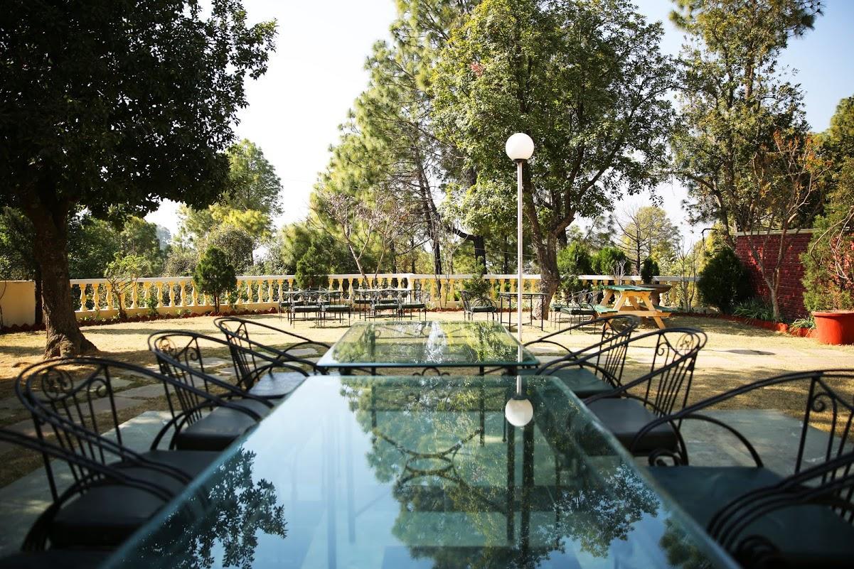 Welcomheritage Windsor Lodge Ranikhet Exterior photo
