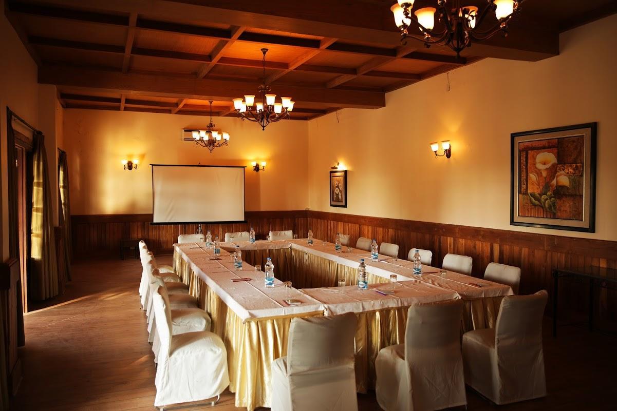 Welcomheritage Windsor Lodge Ranikhet Exterior photo